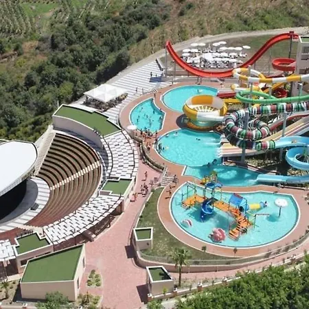 Gold City квартира Family Apartment *